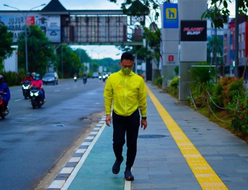 Perbanyak Trotoar, Wujudkan Kota Ramah Pejalan Kaki dan Pejogging