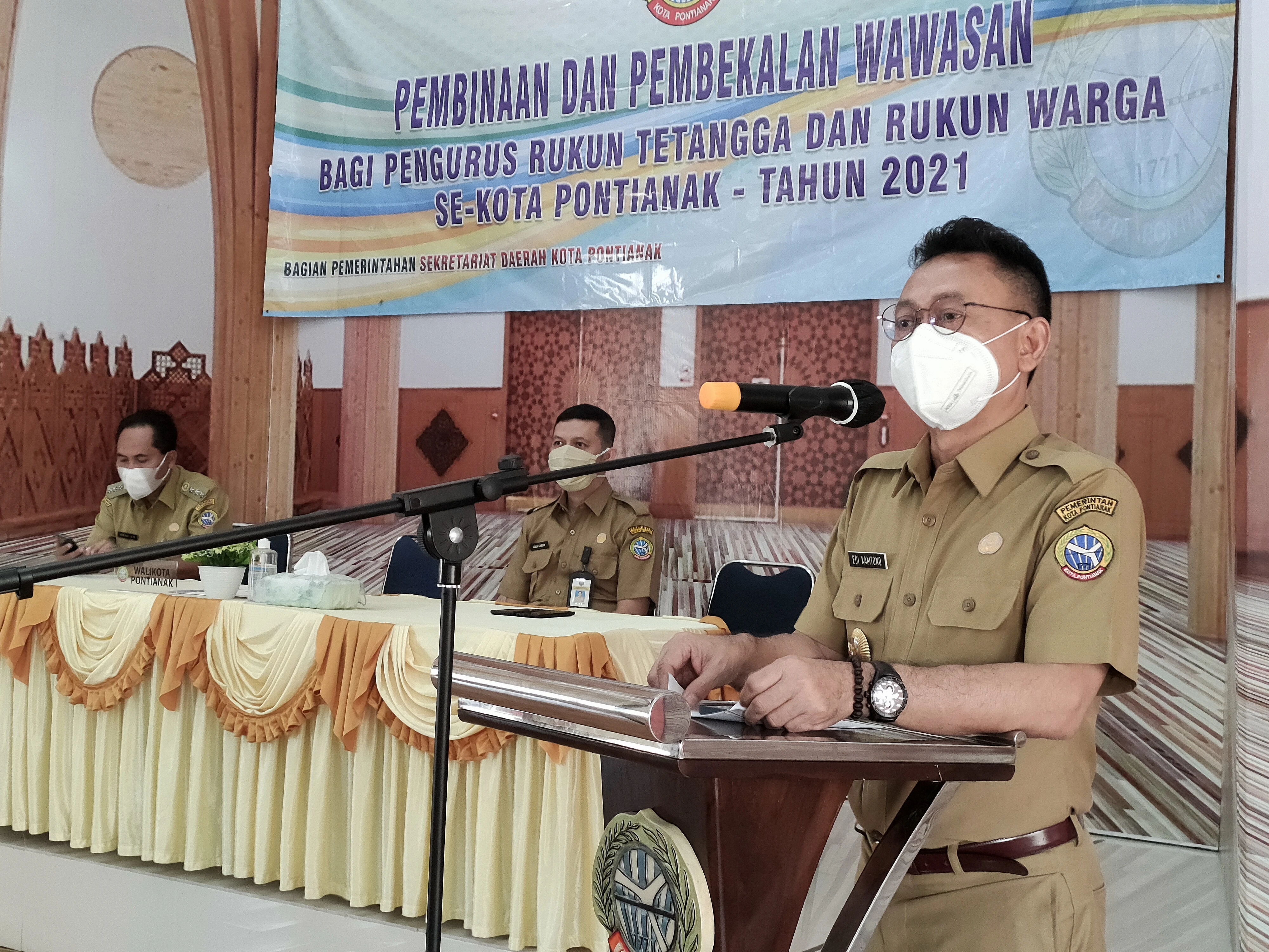 Edi Ajak RT/RW Tingkatkan Kewaspadaan Tangani Pandemi