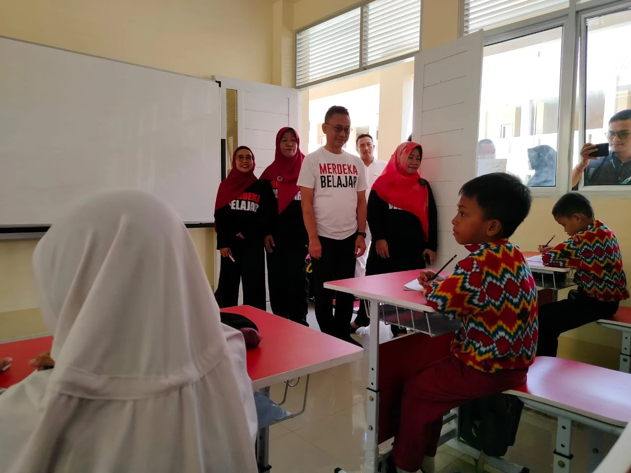 PPDB Diumumkan Hari Ini, Wali Kota Minta Jangan Sampai Anak Tidak Bersekolah PPDB Diumumkan Hari Ini, Wali Kota Minta Jangan Sampai Anak Tidak Bersekolah