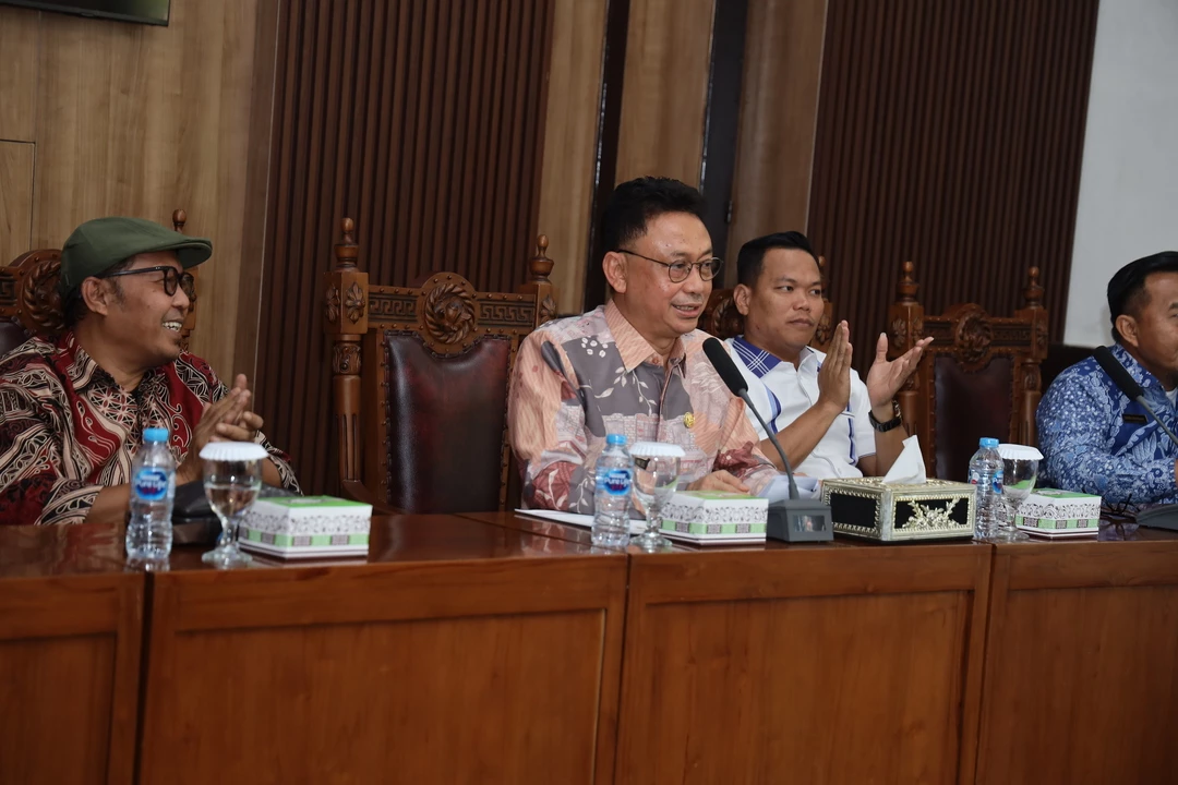 Pontianak Bersahabat dengan Alam dan Warganya, Menuju Pembangunan Hijau Pontianak Bersahabat dengan Alam dan Warganya, Menuju Pembangunan Hijau