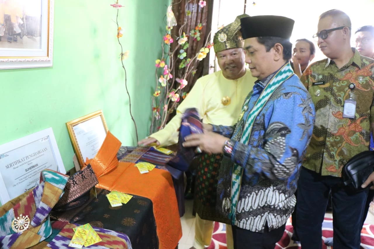 Bahasan: Seni Tanjak Bisa Jadi Peluang Ekonomi Kreatif Bahasan: Seni Tanjak Bisa Jadi Peluang Ekonomi Kreatif