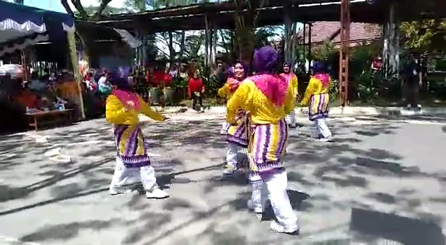 Lomba Senam Jepin Kreasi Upaya Pelestarian Seni dan Budaya Lomba Senam Jepin Kreasi Upaya Pelestarian Seni dan Budaya