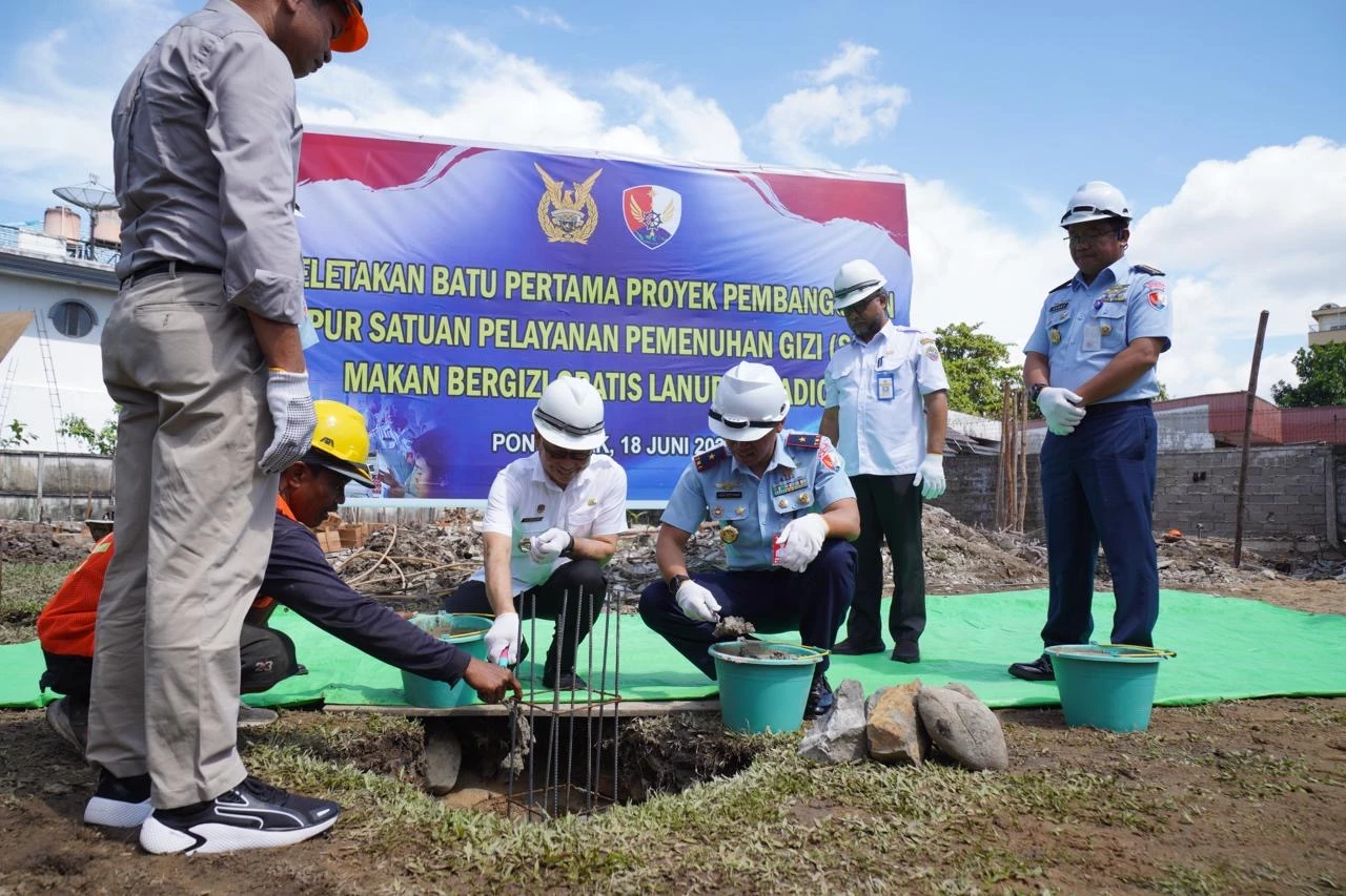 Lanud Supadio Bangun Dapur SPPG, Sinergi TNI AU dengan Pemkot Lanud Supadio Bangun Dapur SPPG, Sinergi TNI AU dengan Pemkot