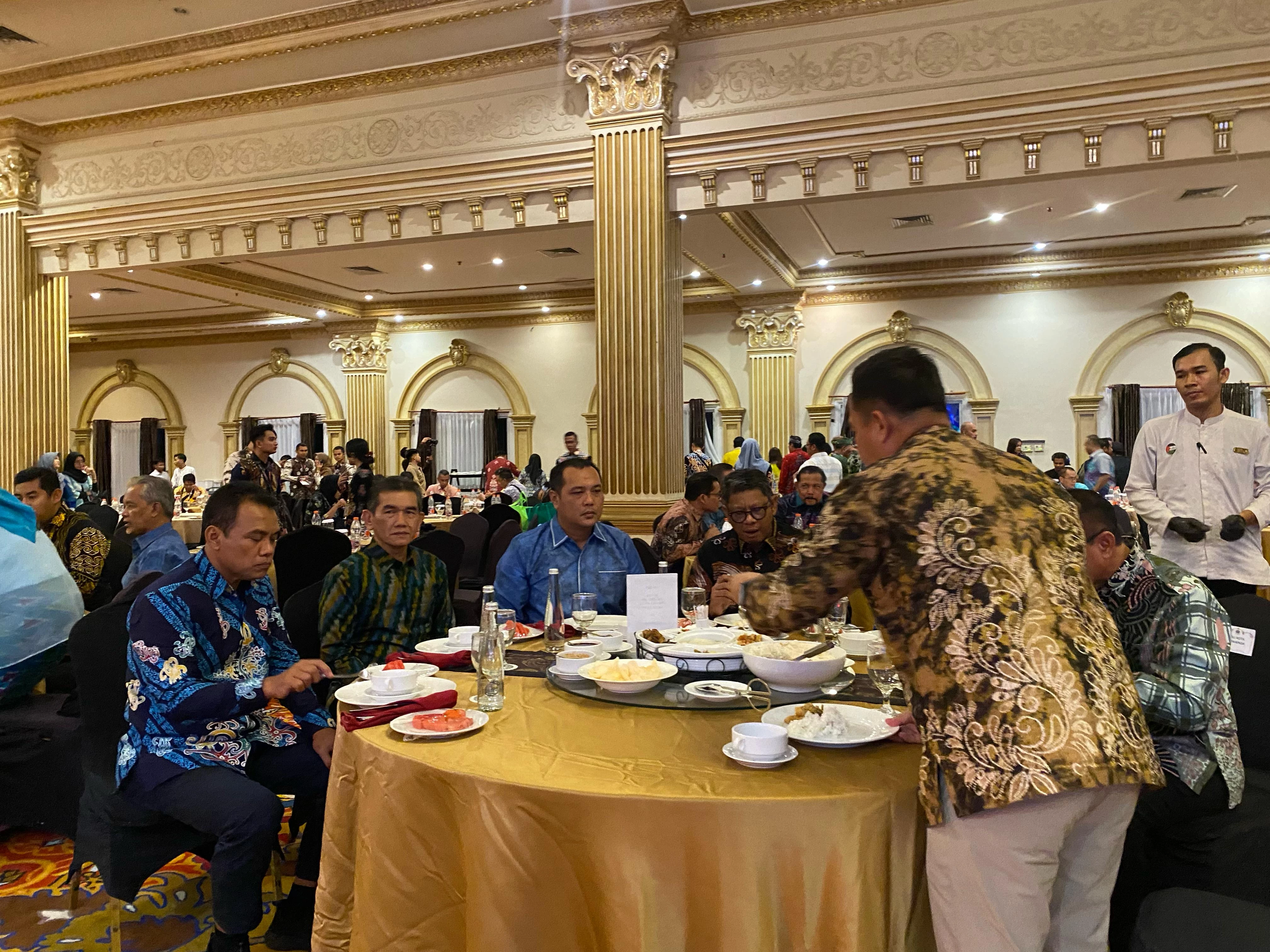 Berbagi Pengalaman Atasi Masalah Perkotaan Lewat Raker Apeksi se-Kalimantan