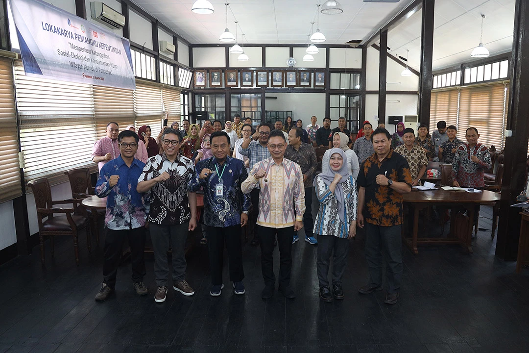 Pemkot Pontianak Komitmen Entaskan Wilayah Kumuh dan Tingkatkan Kesejahteraan Masyarakat Pemkot Pontianak Komitmen Entaskan Wilayah Kumuh dan Tingkatkan Kesejahteraan Masyarakat