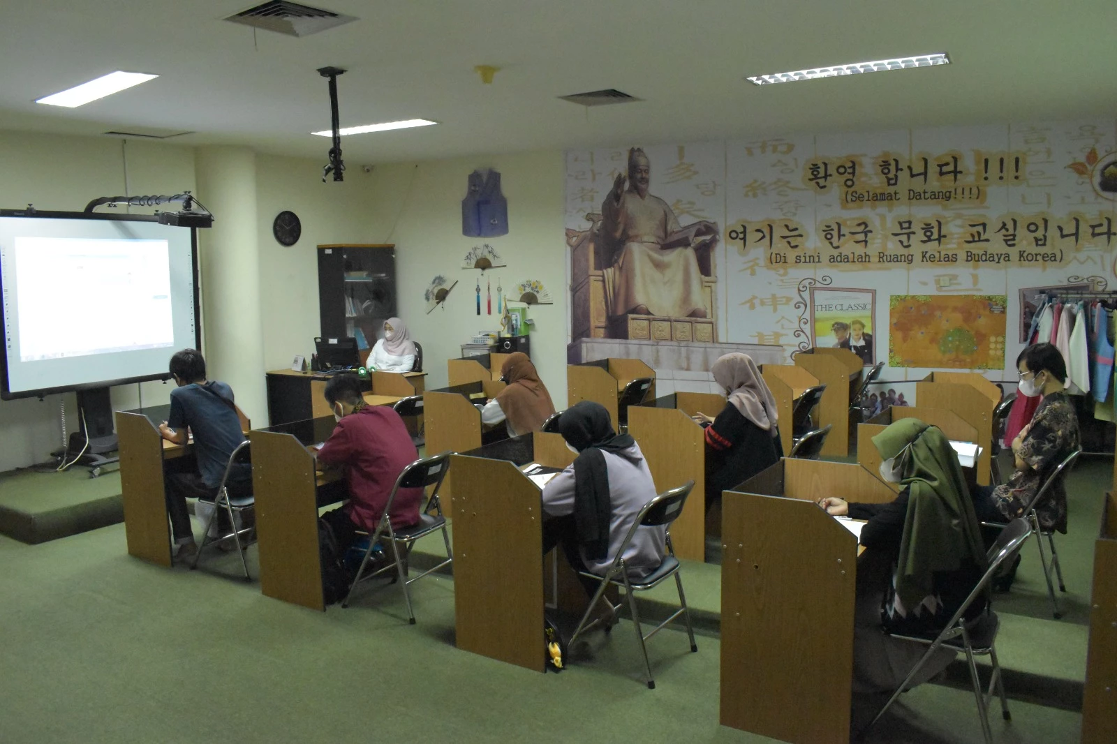 Layanan Gratis Kursus Bahasa Asing di Pontianak, Cukup Daftar Online