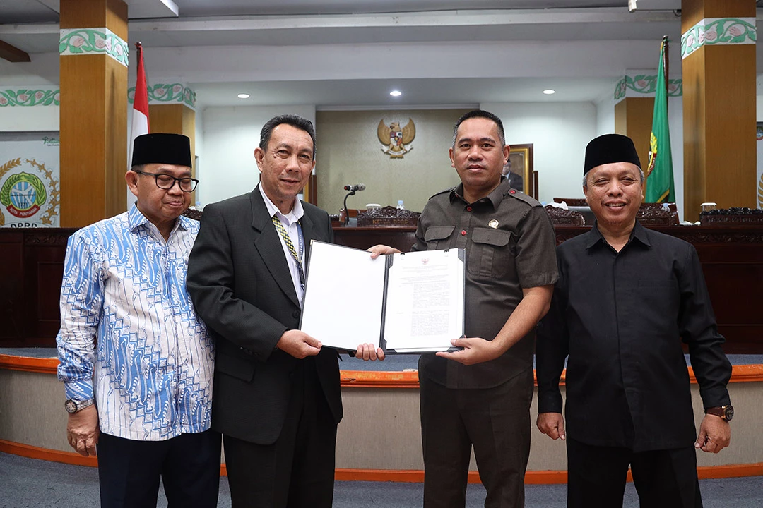 Serahkan Rekomendasi, DPRD Tanggapi LKPJ Wali Kota