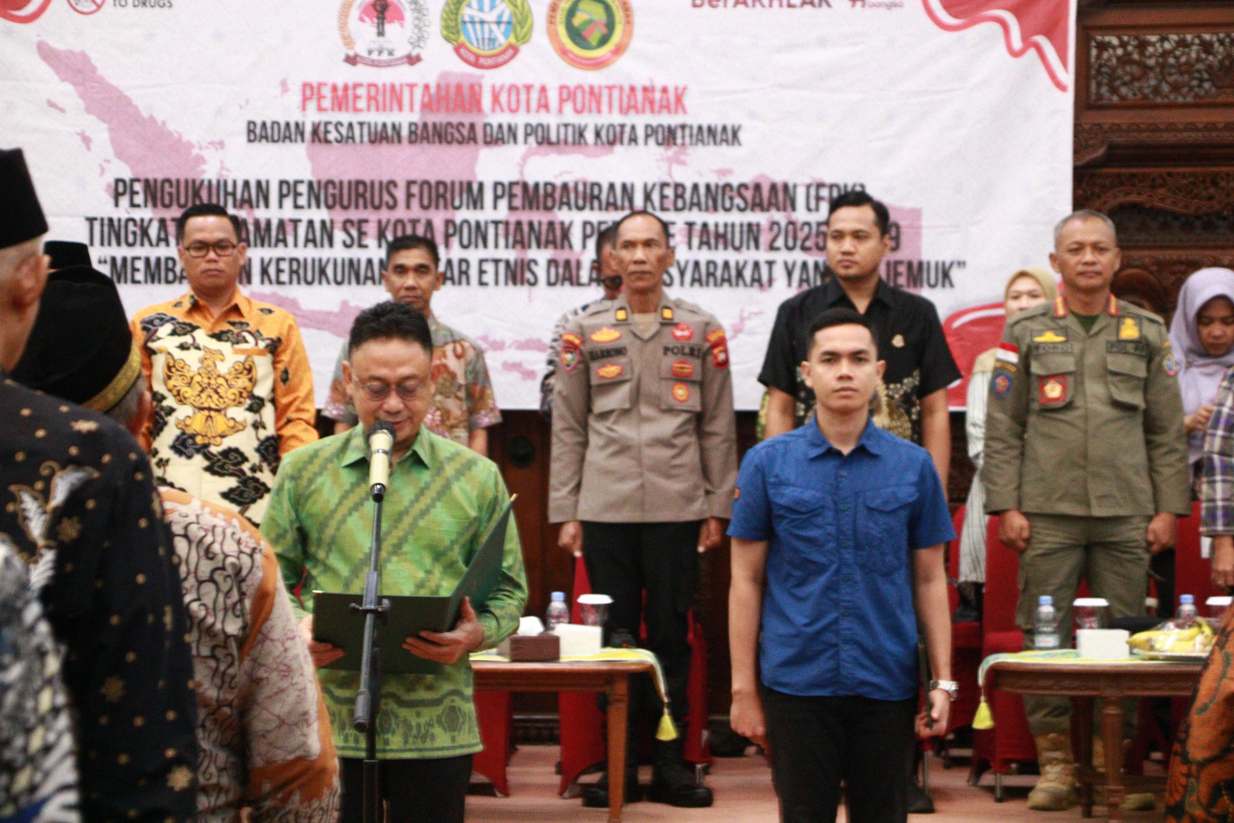 FPK Kecamatan se-Kota Pontianak Resmi Dikukuhkan, Wali Kota Ajak Jaga Keharmonisan FPK Kecamatan se-Kota Pontianak Resmi Dikukuhkan, Wali Kota Ajak Jaga Keharmonisan
