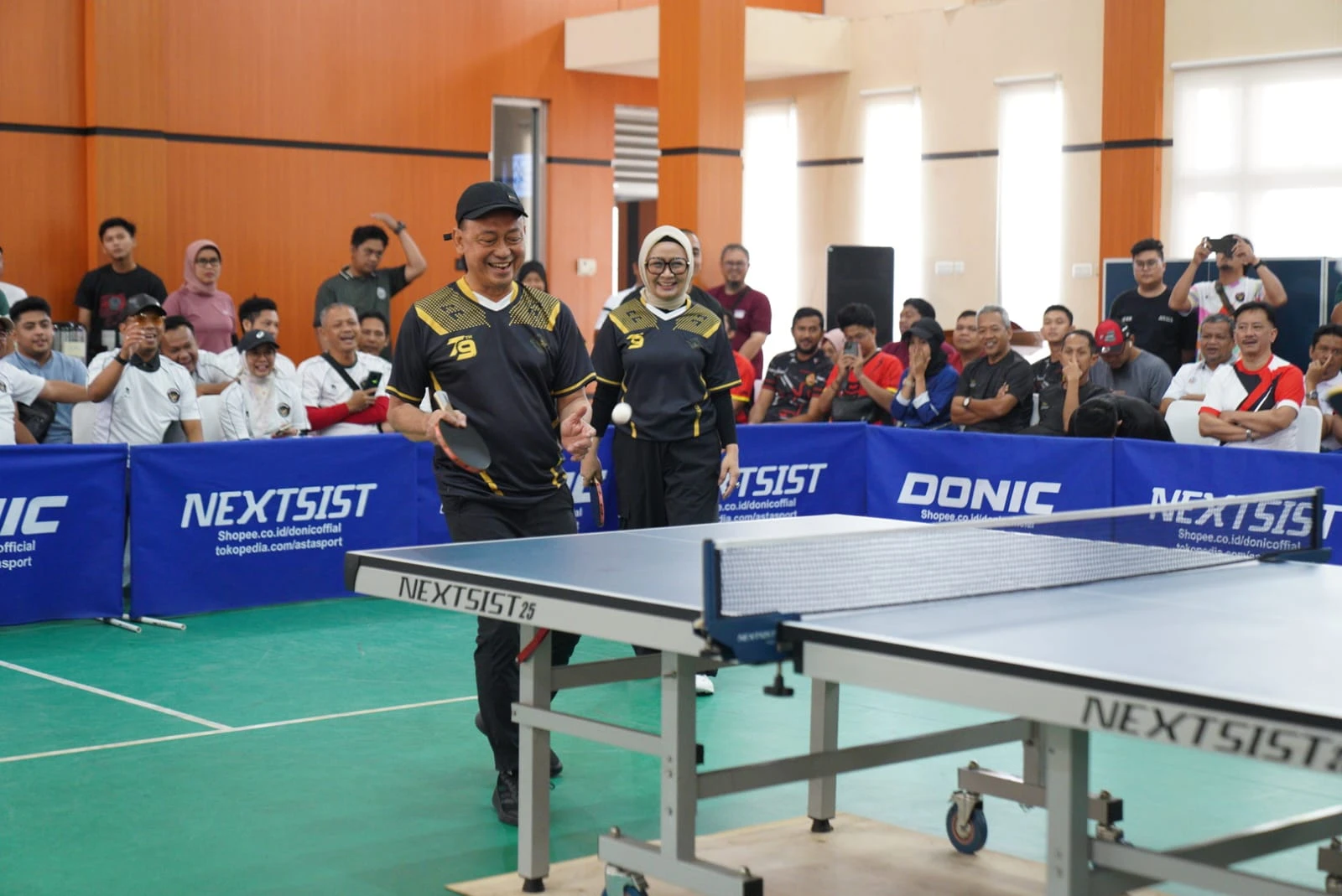 Eksibisi Tenis Meja Jadi Wadah Guyub Forkopimda