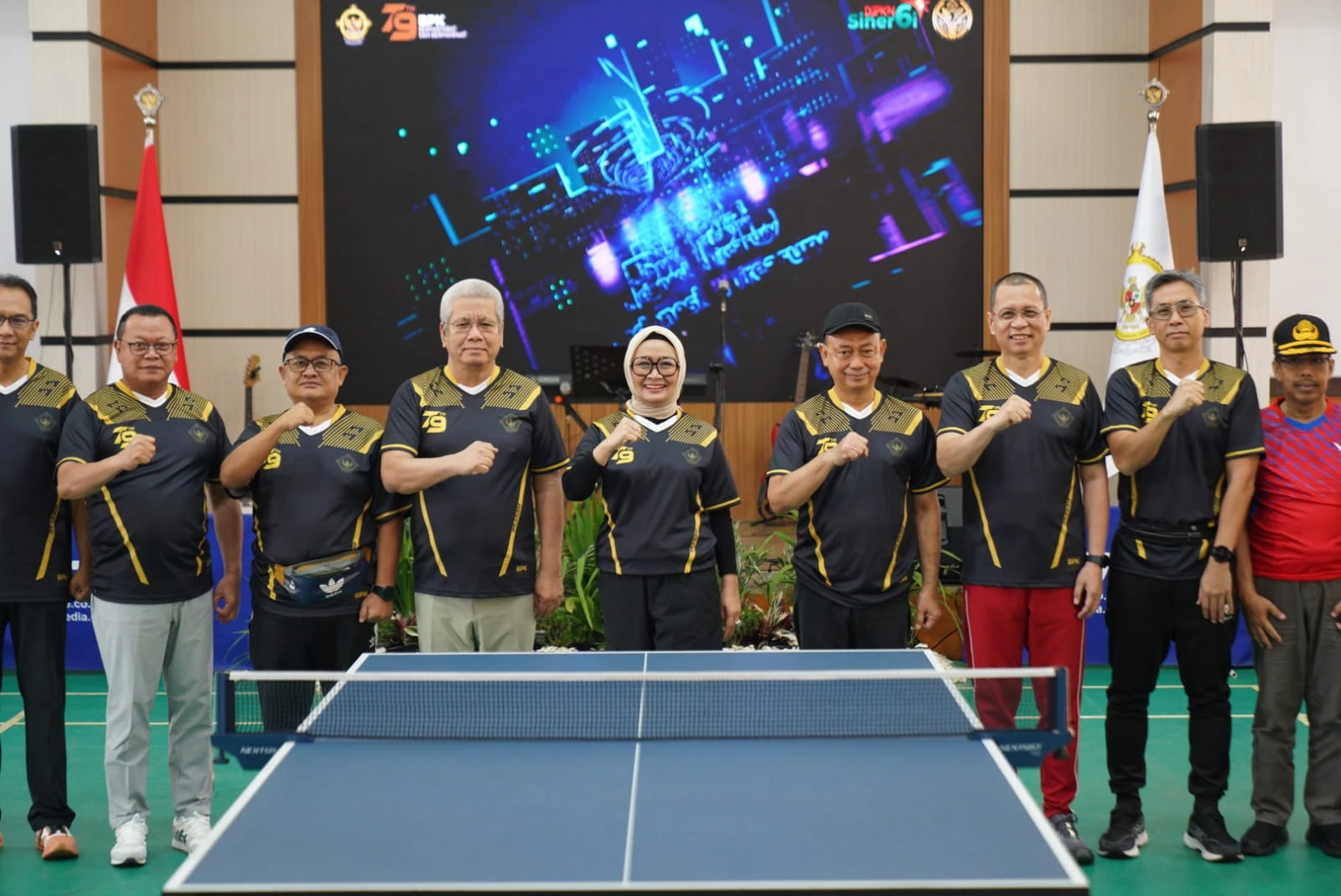 Eksibisi Tenis Meja Jadi Wadah Guyub Forkopimda