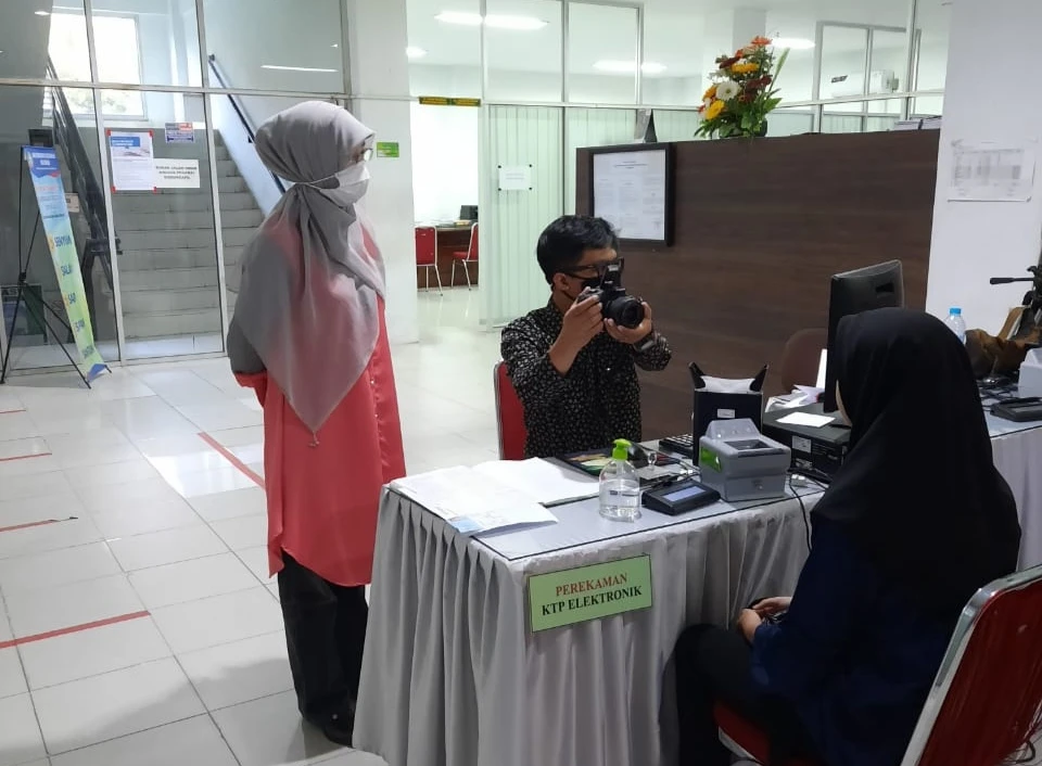 Libur Cuti Bersama, Disdukcapil Buka Layanan Rekam dan Cetak KTP-el Libur Cuti Bersama, Disdukcapil Buka Layanan Rekam dan Cetak KTP-el